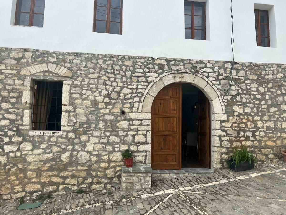Hotel Omer The Ottoman House Berat Esterno foto