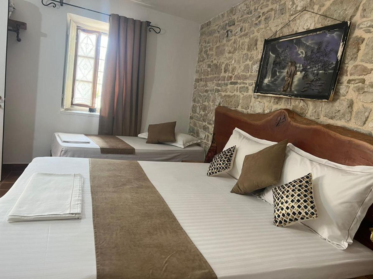 Hotel Omer The Ottoman House Berat Esterno foto