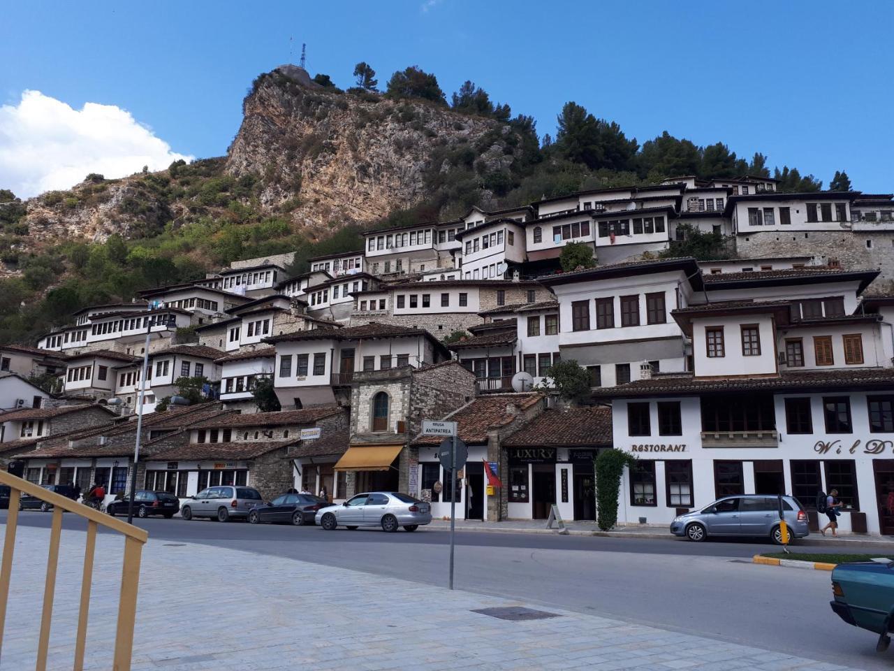 Hotel Omer The Ottoman House Berat Esterno foto