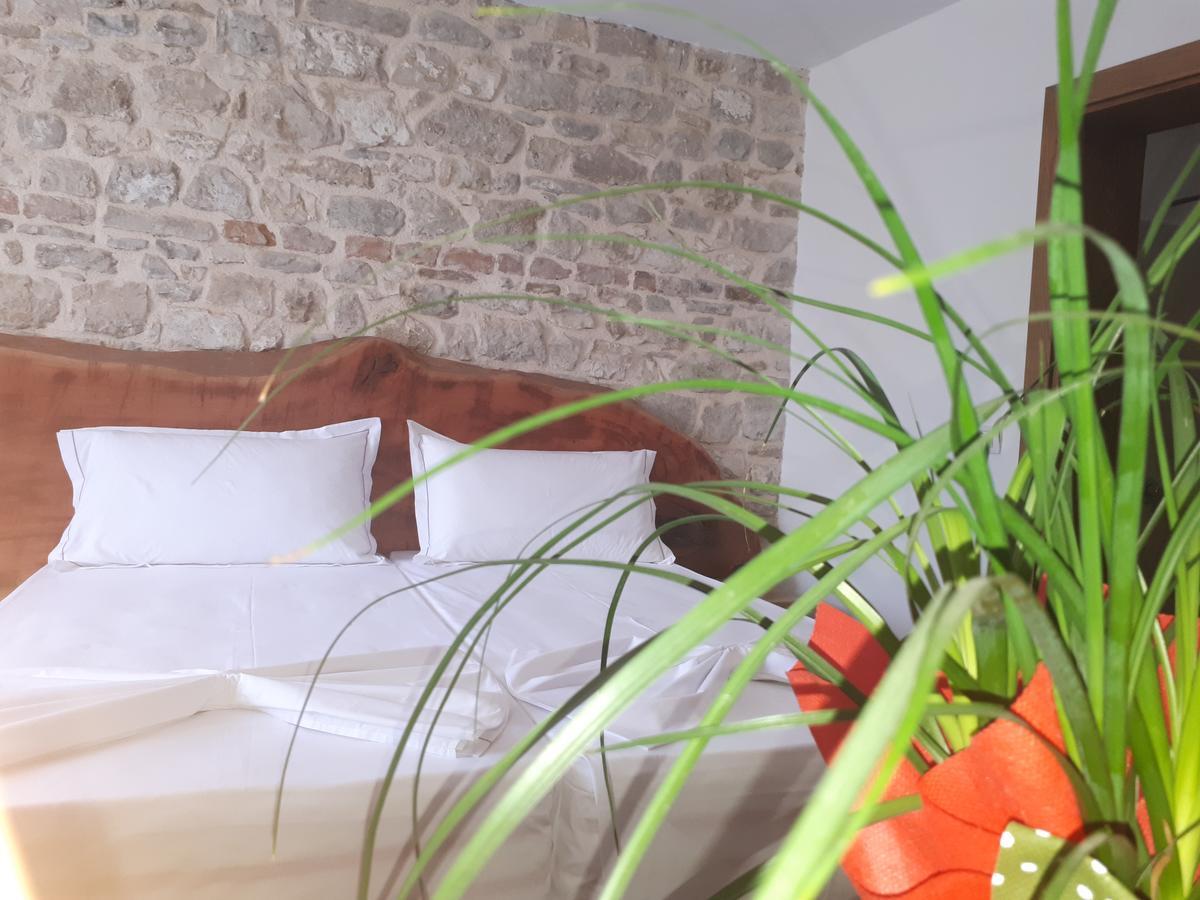 Hotel Omer The Ottoman House Berat Esterno foto